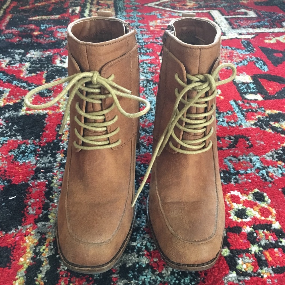 Coconuts By Matisse Cliff Lace Up Boot - image 5